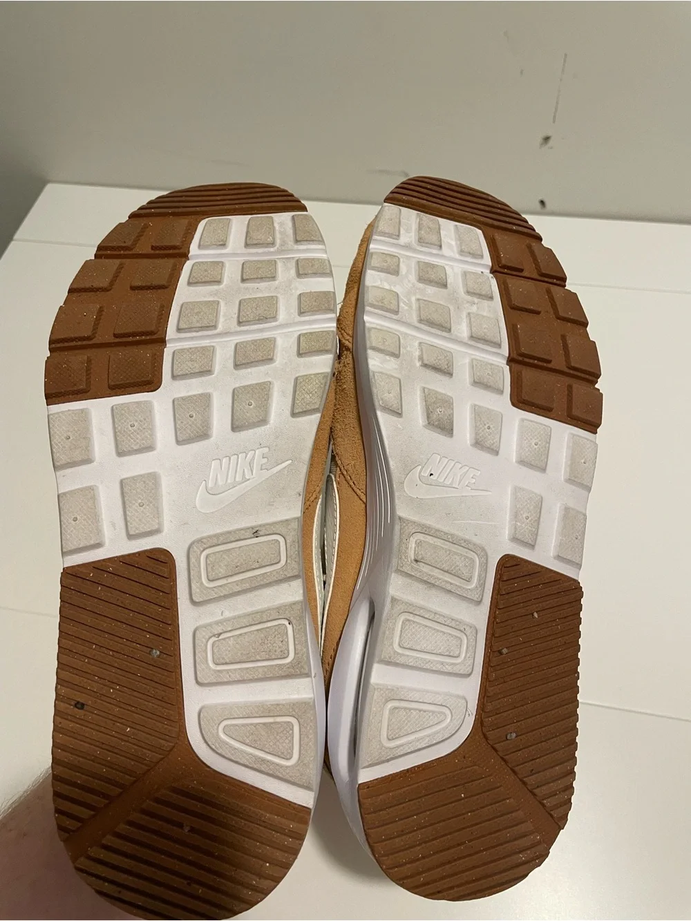 Nike Brand Size 7 Nike Air Max SC Sanddrift/Summit White Sneaker Athletic Shoes
